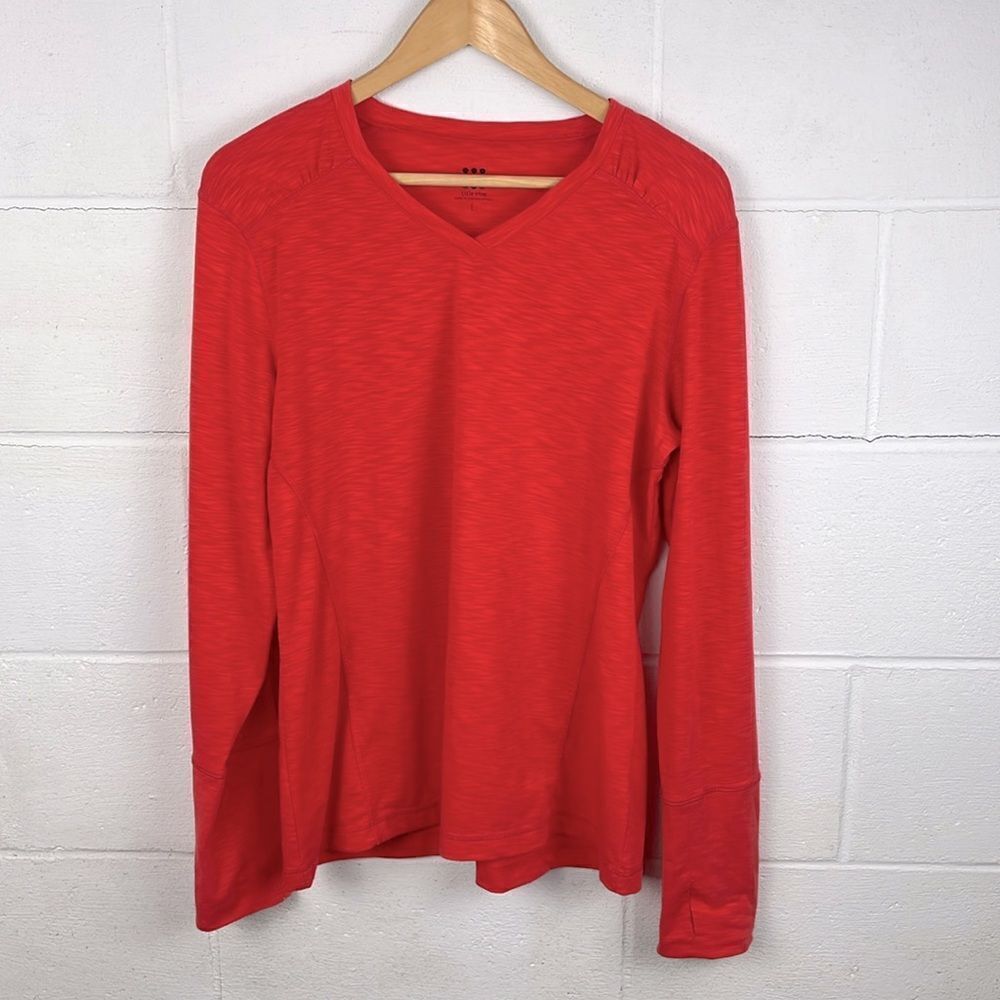 Title Nine matahari v-neck long sleeve shirt